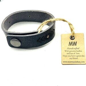 MOST WANTED Handcrafted Leather Bracelet Silver Tone Snaps Arrow Accents Tagged